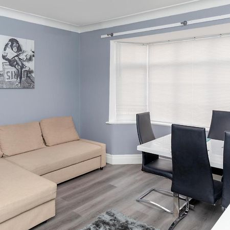 Leeds City Centre Spacious House Free Parking And Wi-Fi Exteriör bild