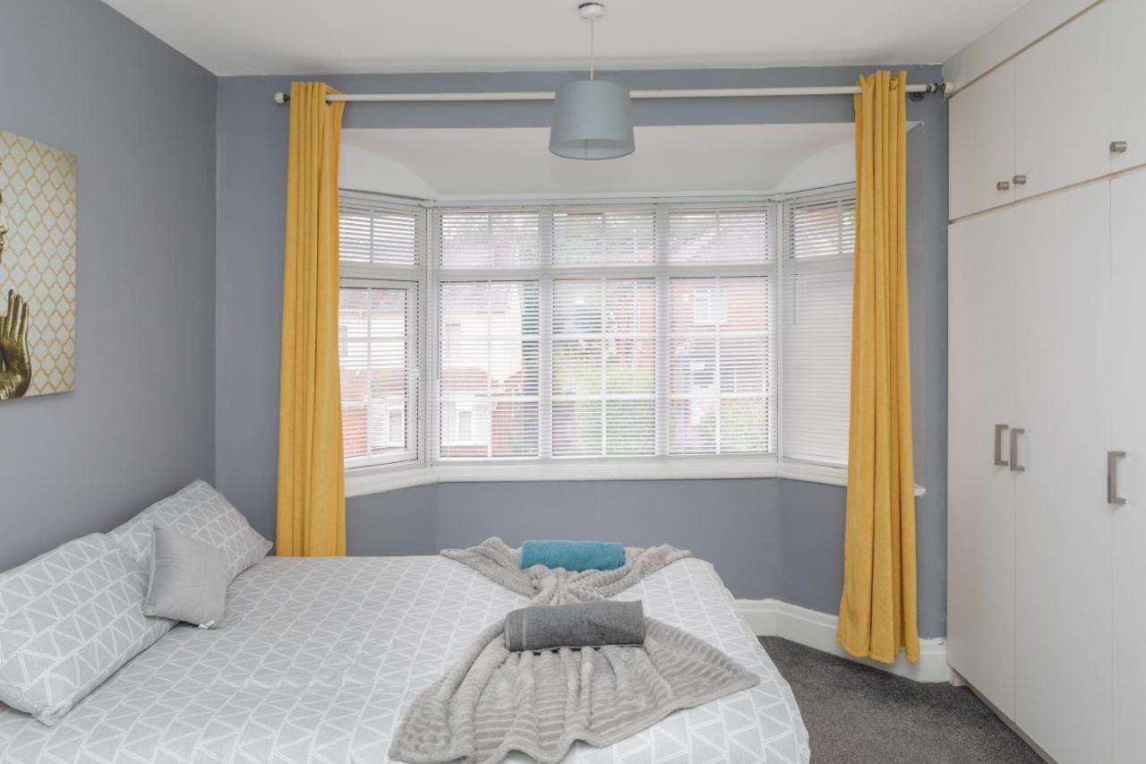 Leeds City Centre Spacious House Free Parking And Wi-Fi Exteriör bild